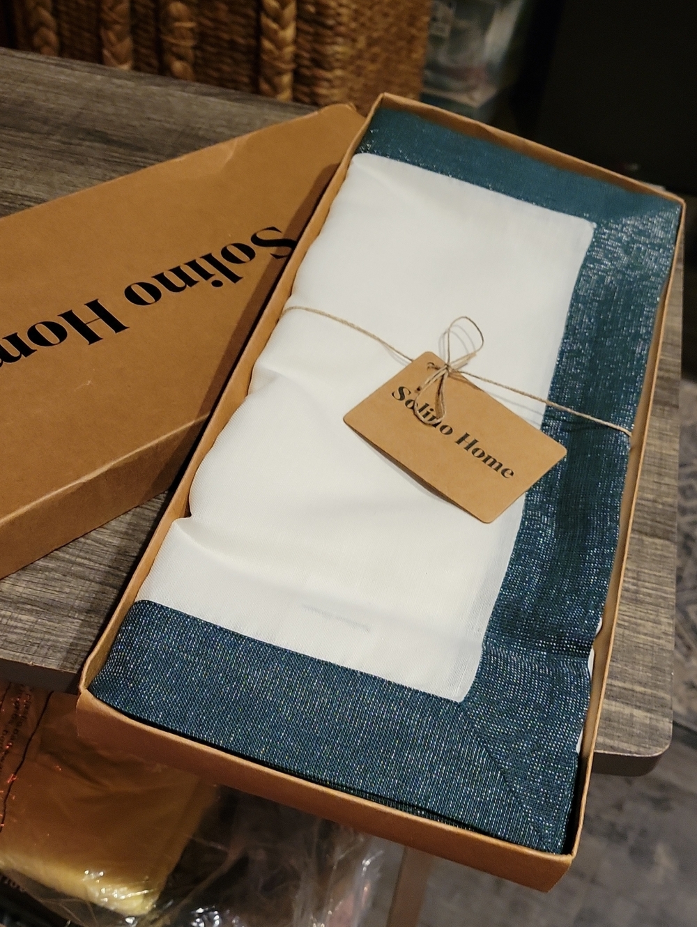 Emerald Green/Silver Trim Table Runner 100% Linen.Brand New,Stunning!! 14x120